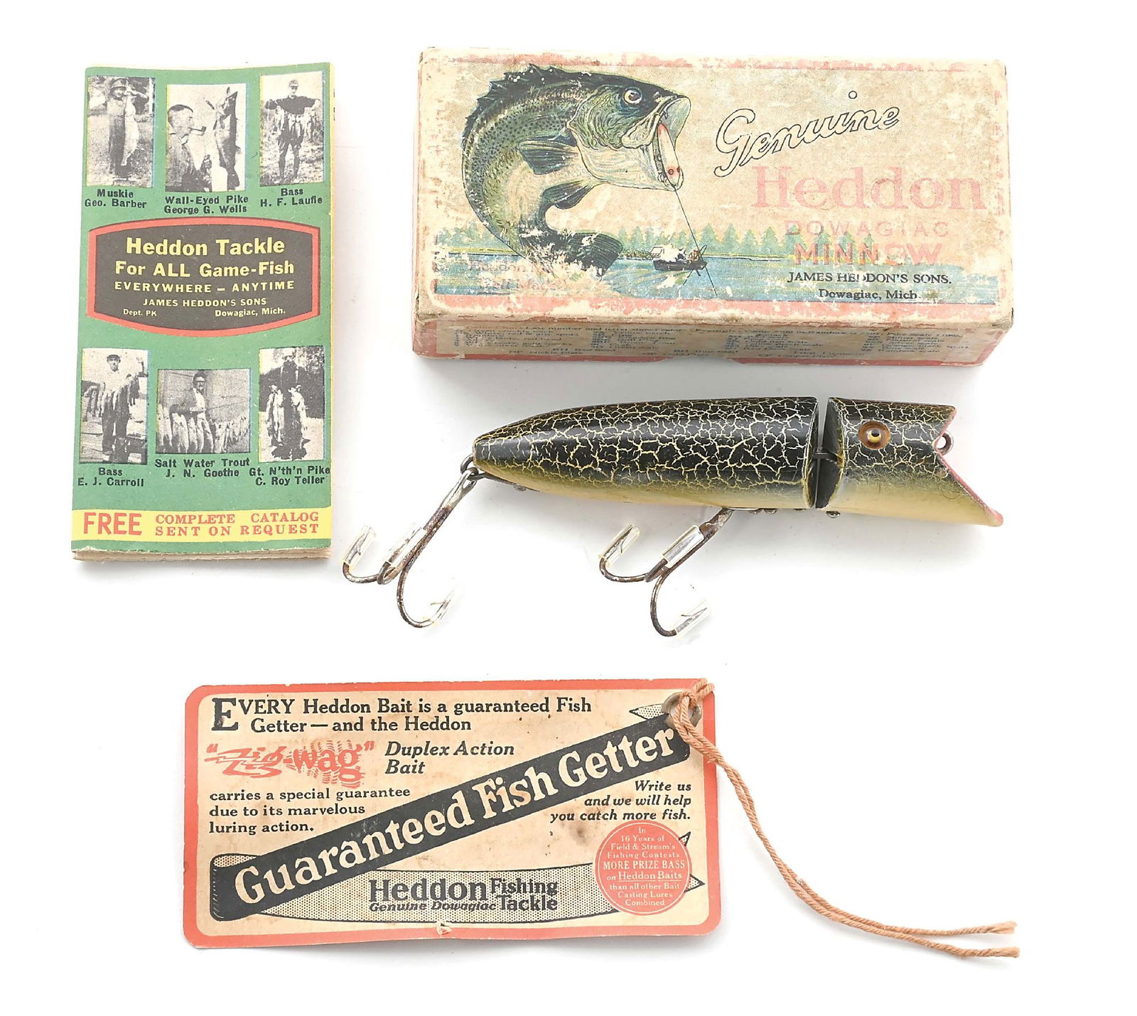 HEDDON 8300 ZIG WAG IN GREEN CRACKLEBACK WITH BOX (1 of 8)