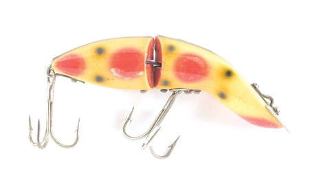 HEDDON 5400S BABY GAMEFISHER IN STRAWBERRY SPOT