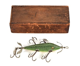 HEDDON JEANETTE HAWLEY MOHAWK MINNOW IN GREEN CRACKLEBACK