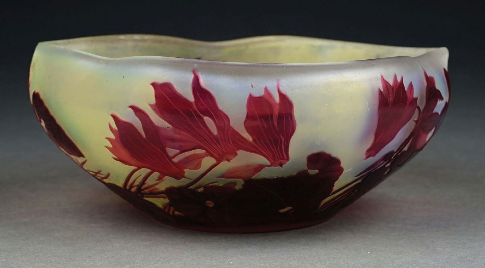GALLE CAMEO CUT CYCLAMEN GLASS BOWL (1 of 5)