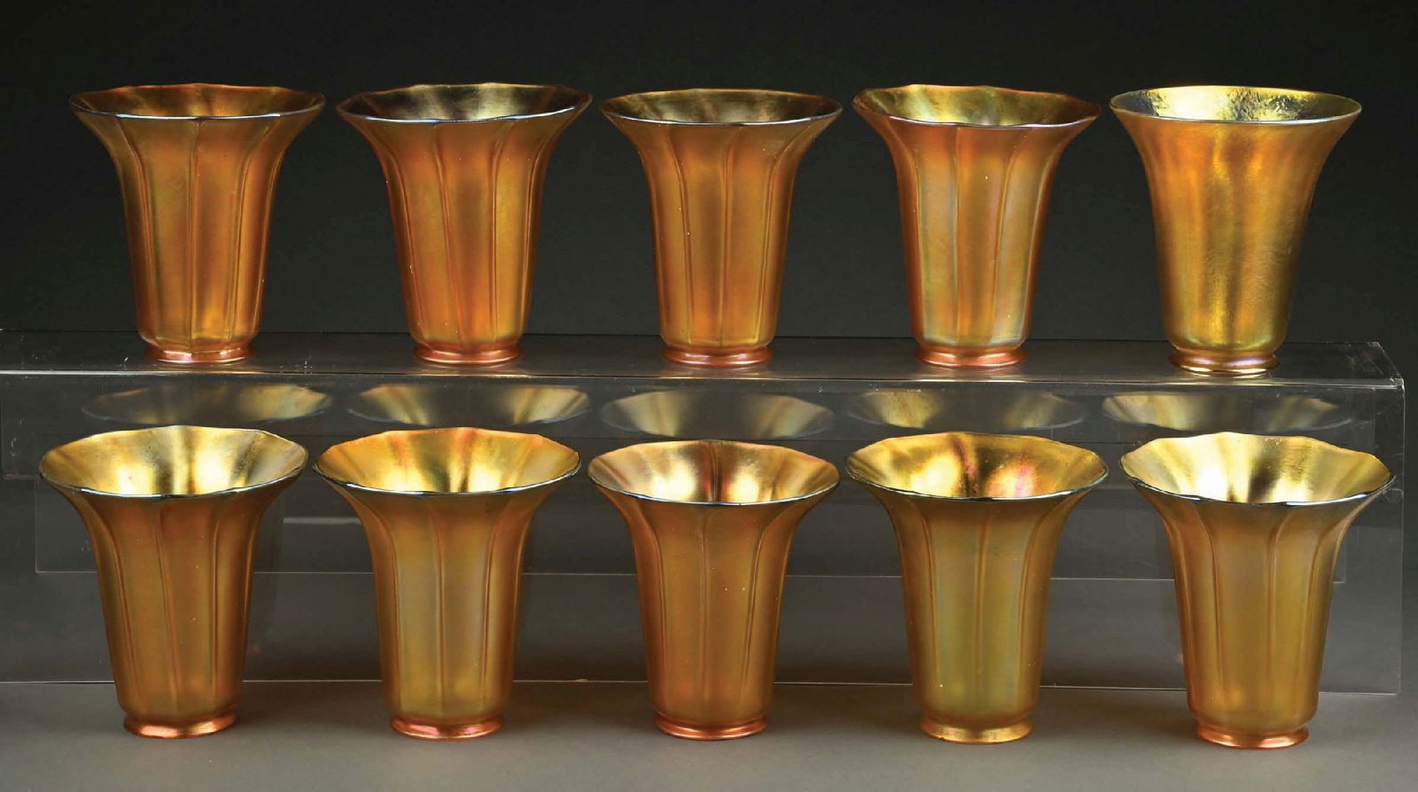 LOT OF 10: QUEZAL TULIP ART GLASS SHADES (1 of 2)