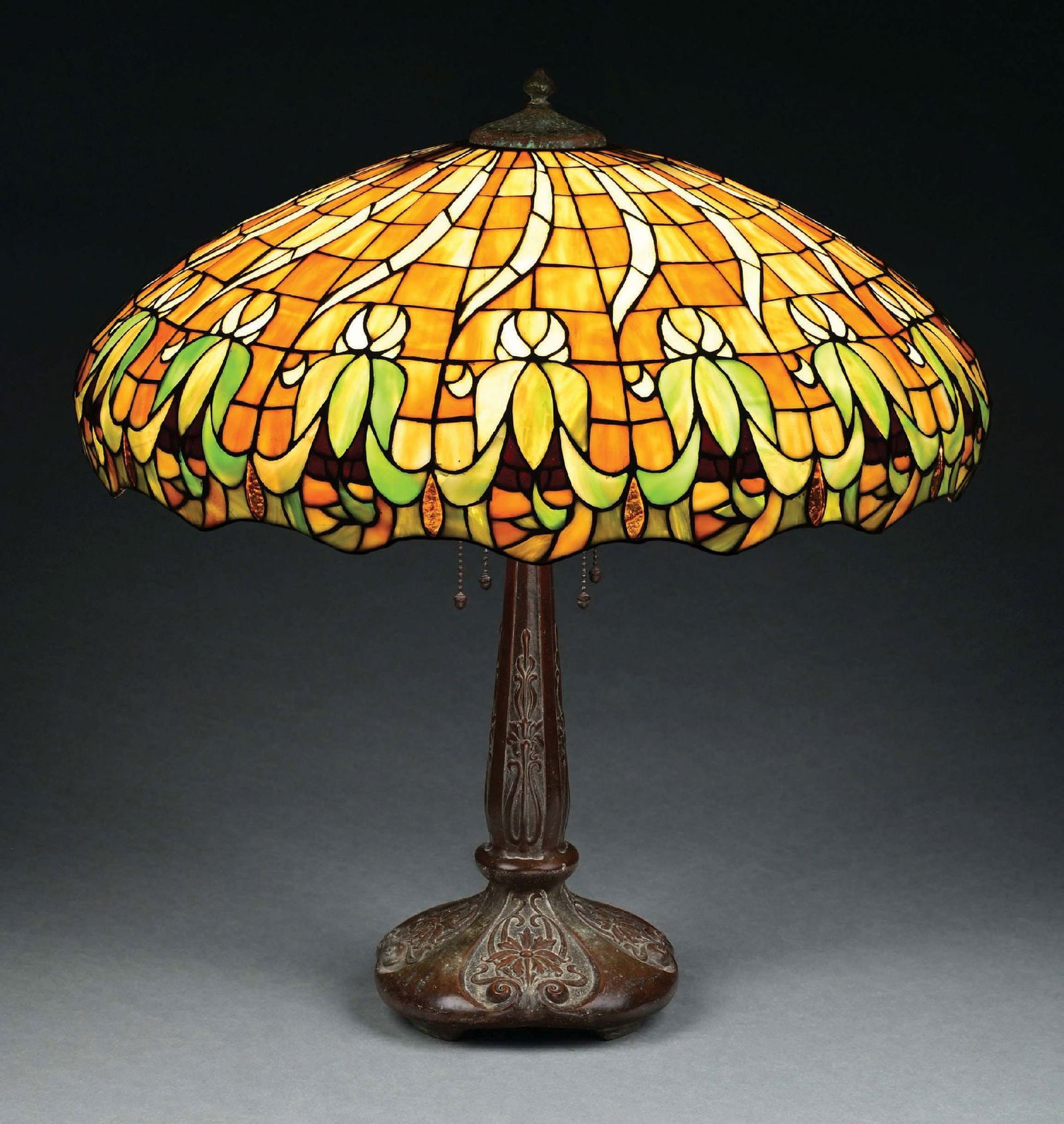 MONUMENTAL HANDEL TABLE LAMP W/ WHALEY LEADED GLASS SHADE (1 of 9)