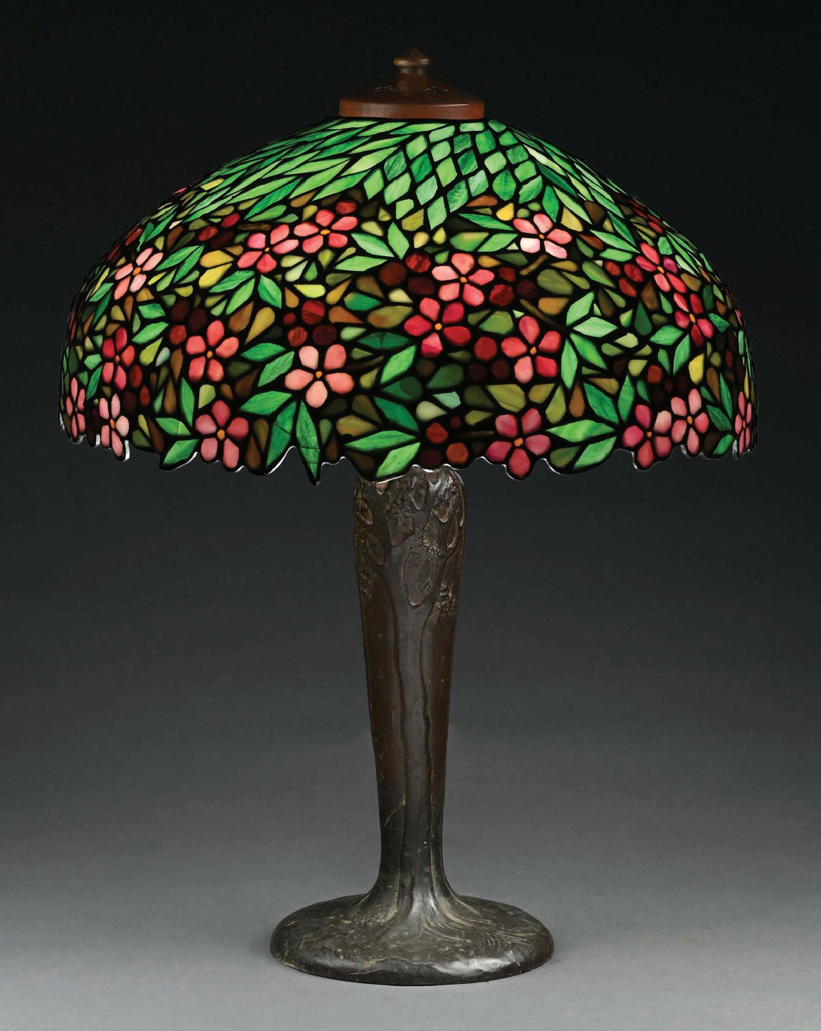 HANDEL TABLE LAMP W/ LEADED GLASS SHADE (1 of 10)