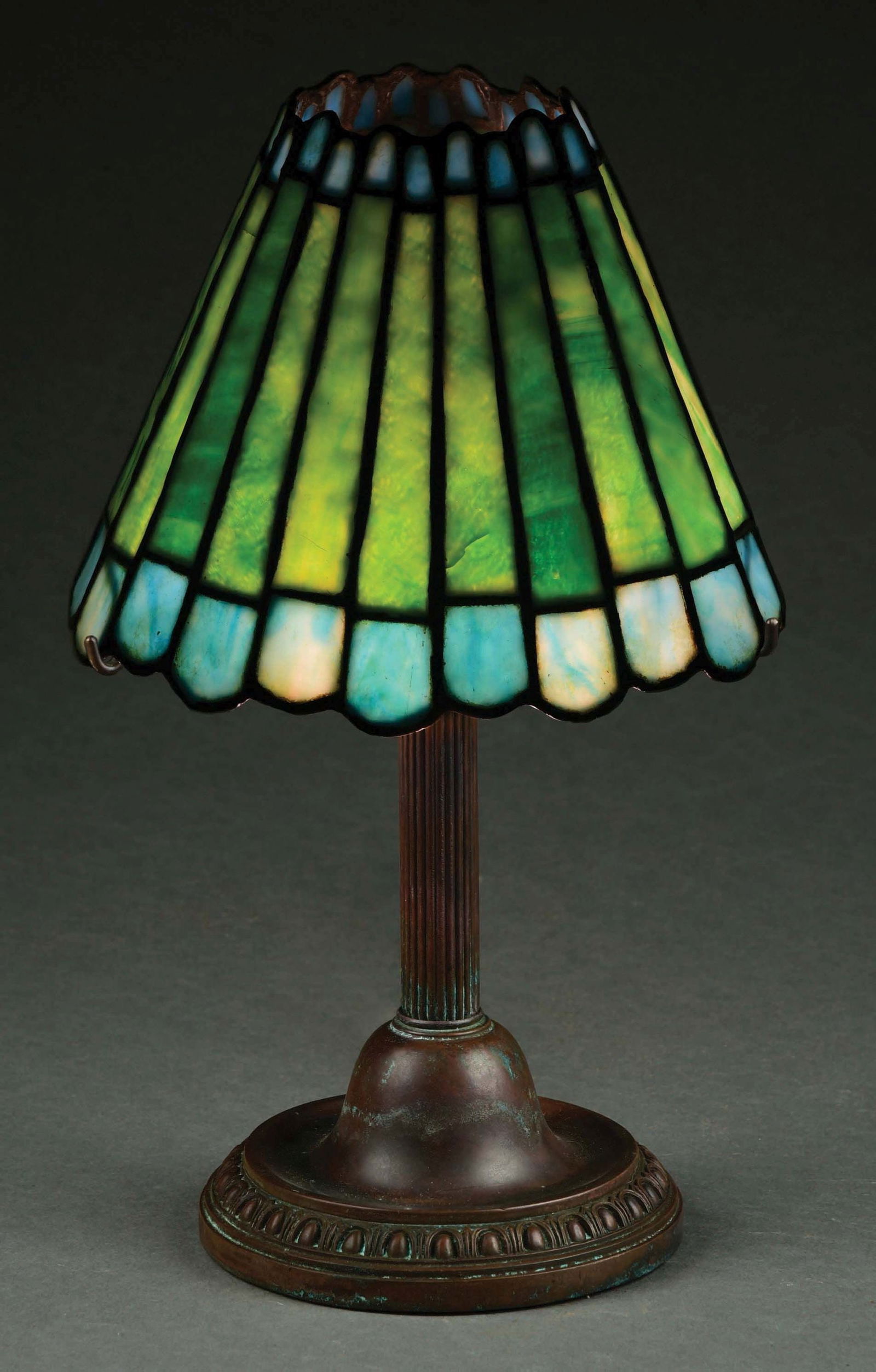 EARLY DUFFNER & KIMBERLY OPEN TOP LEADED GLASS DESK LAMP (1 of 7)