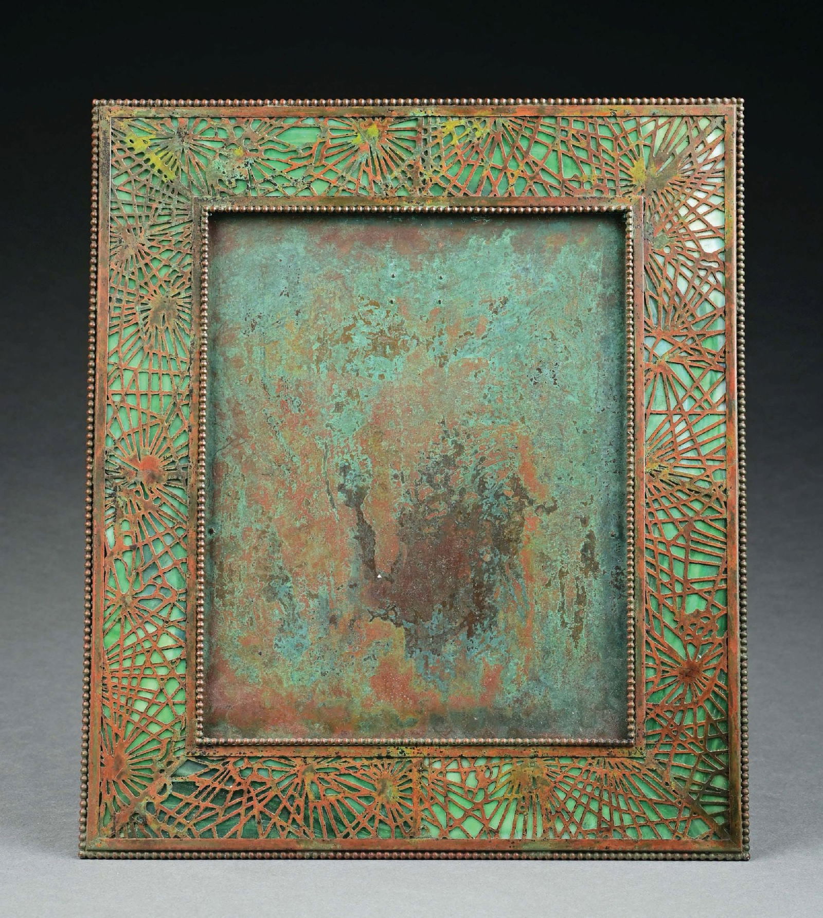 LARGE TIFFANY STUDIOS PINE NEEDLE PICTURE FRAME (1 of 3)
