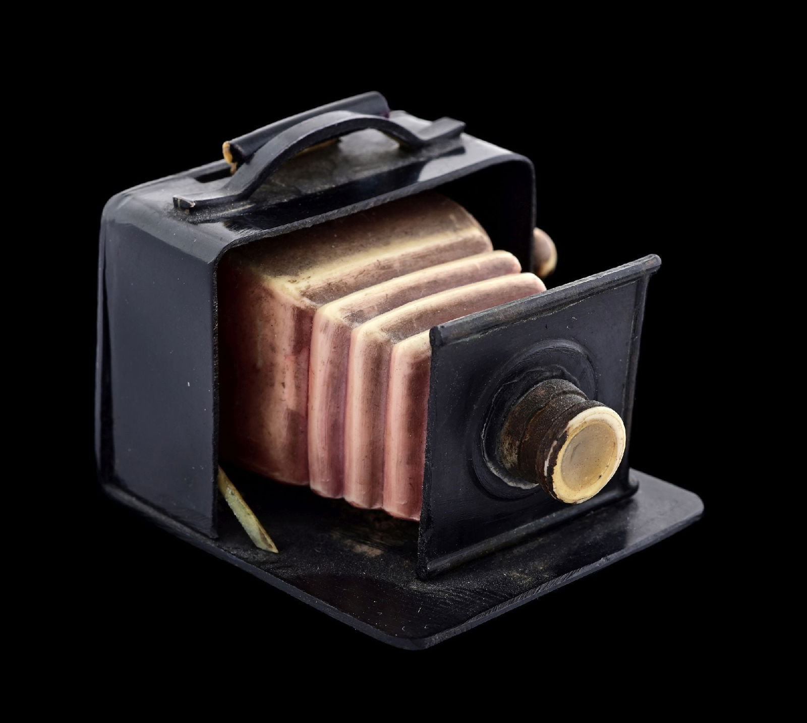 CAMERA FIGURAL SEWING TAPE MEASURE (1 of 4)