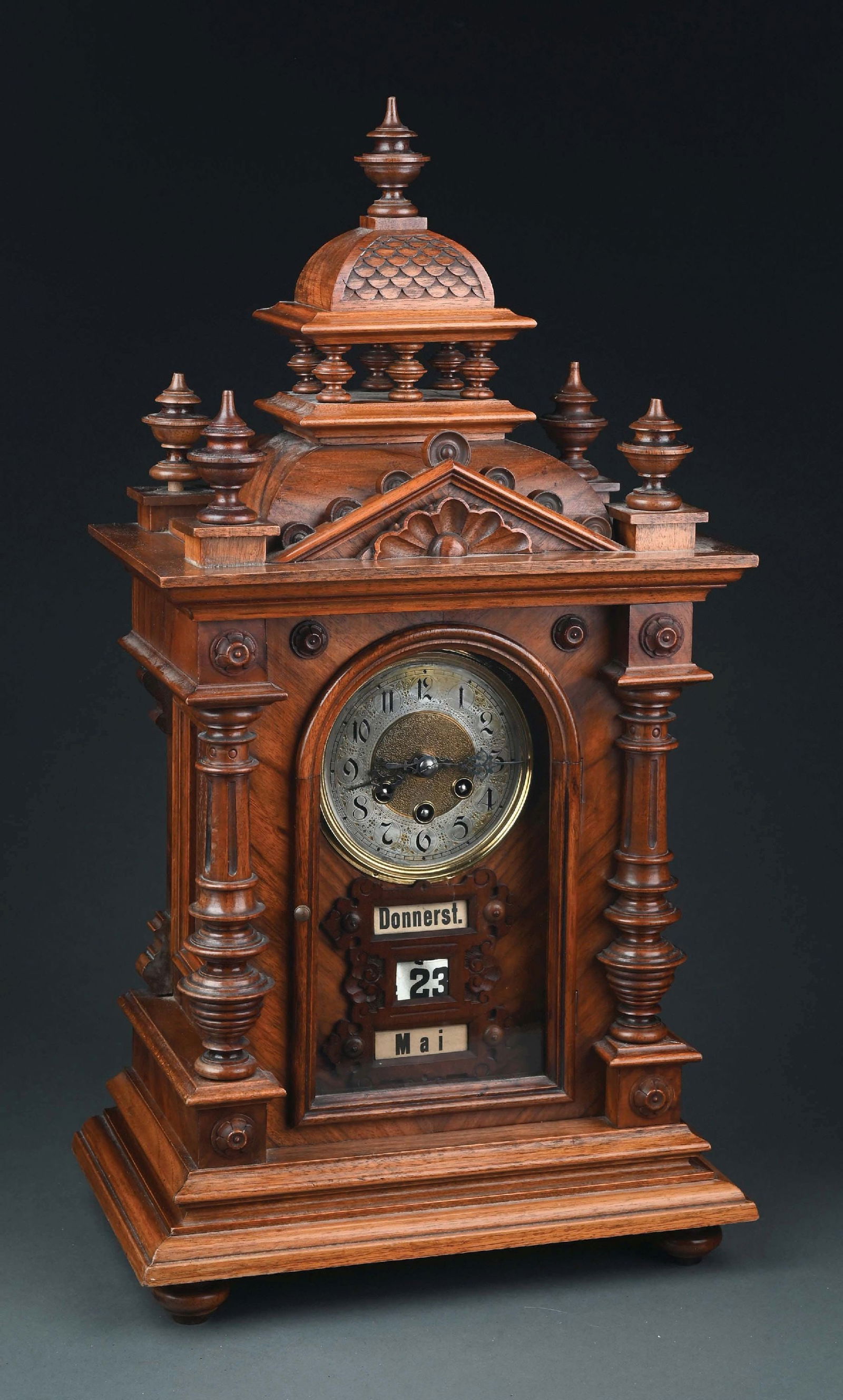 GERMAN DAY/DATE CALENDAR MANTLE CLOCK (1 of 6)