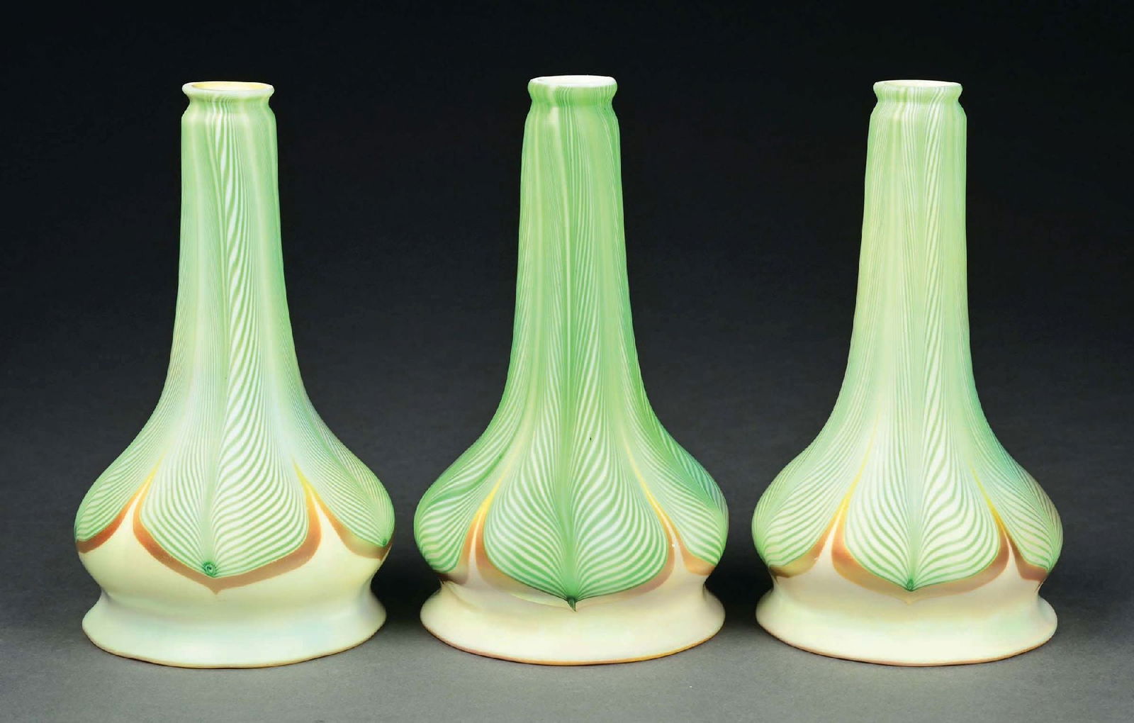 LOT OF 3: QUEZAL PULLED FEATHER GOLD ART GLASS SHADES (1 of 4)