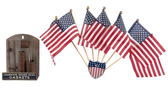 COLLECTION OF 2: PLATE TOPPER AND CHAMPION GASKET DISPLAY