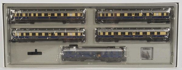 Set of Marklin HO Rheingold Train Cars.: Includes five passenger cars in their original box. Box marked "4228". Condition (Near Mint).