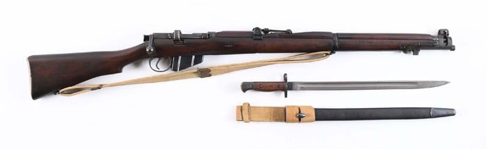 (C) LITHGOW SMLE III BOLT ACTION RIFLE WITH BAYONET.