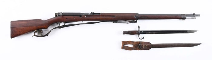 (C) KOISHIKAWA TYPE 38 BOLT ACTION RIFLE WITH BAYONET.