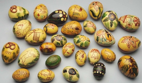Lot of 29: Lester Breininger Decorated Eggs.: Largest: 3 - 1/4" L. Most appear to be in original condition. (Very Good).
