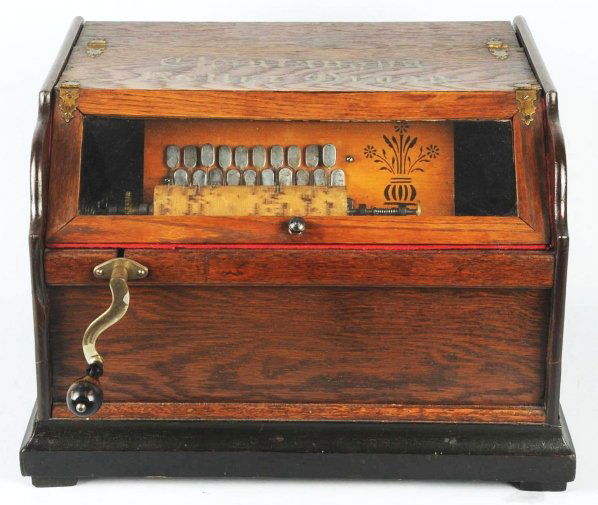 Chautauqua Cob Roller Organ.: Papers included. In very good shape. Condition (Excellent). Size 18" x 15".