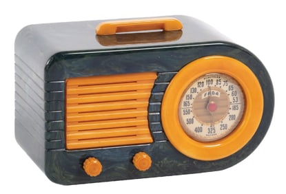 FADA CATALIN RADIO MODEL 1000 "BULLET"
