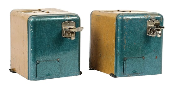 PAIR OF MILLS NOVELTY VEST POCKET TRADE STIMULATOR
