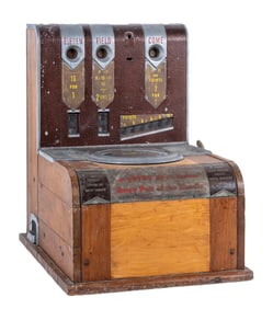 25¢ MILLS NOVELTY DICE SLOT MACHINE.