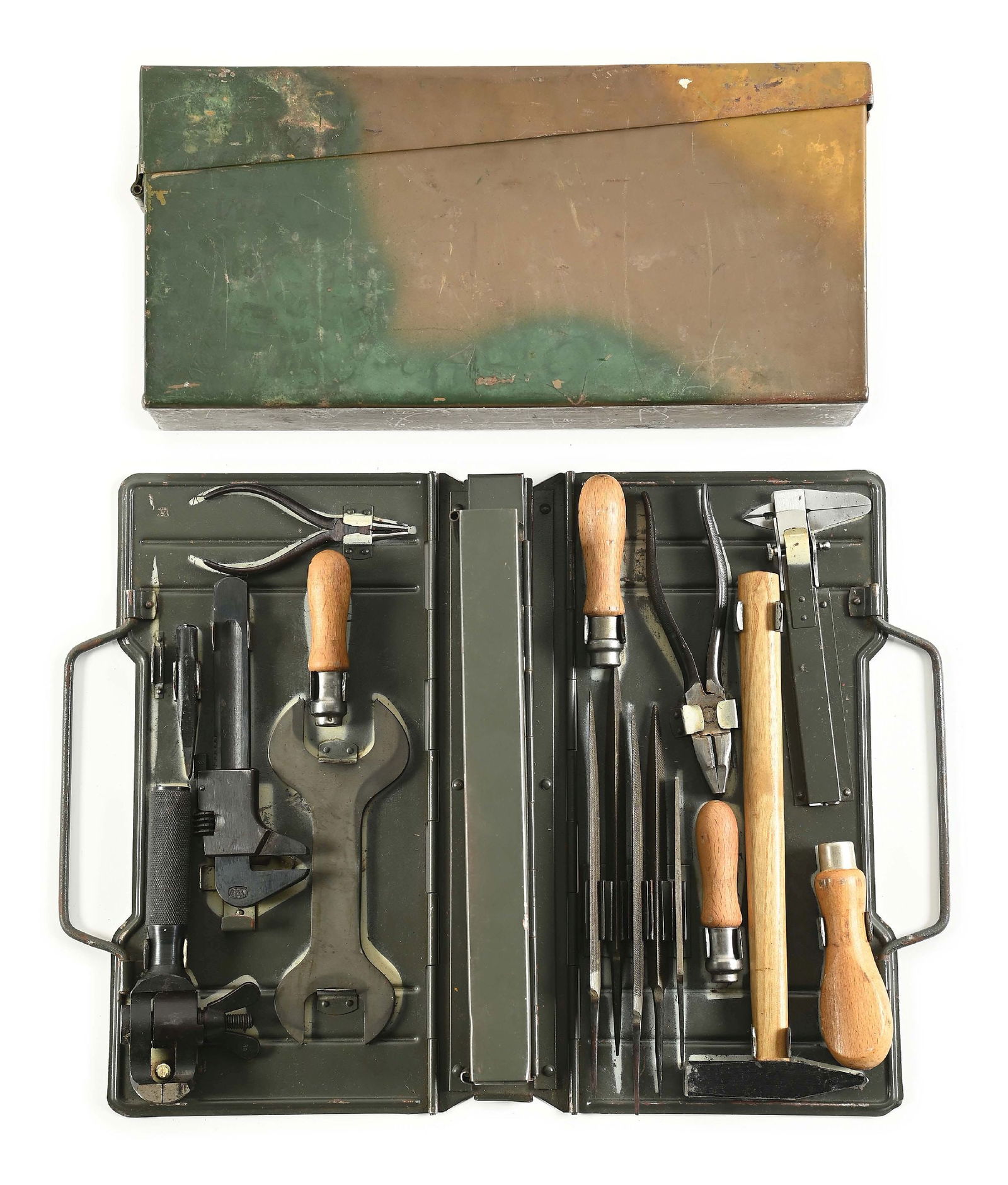 NEAR MINT 1938 DATED ORIGINAL WWII GERMAN ARMORER’S MG-34 MACHINE GUN FIELD MAINTENANCE KIT IN