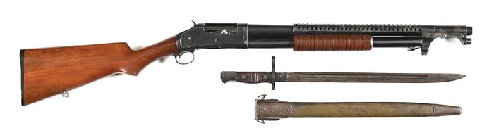 (C) FINE US WWI WINCHESTER MODEL 1897 SLIDE ACTION TRENCH SHOTGUN.