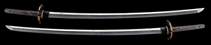 TACHI SIGNED NORIMUNE IN TRANSPORT BOX WITH HAKOGAKI.