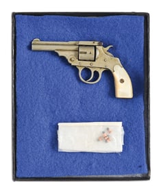 MINIATURE SMITH & WESSON REVOLVER.