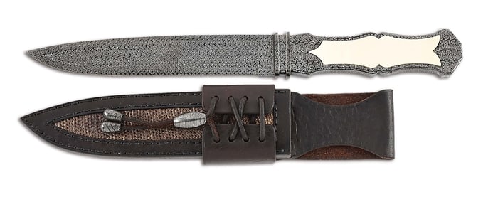 ZANDEY GONCALVES TURKISH TWIST DAMASCUS FULL INTEGRAL KNIFE.