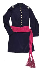 US CIVIL WAR ERA INFANTRY OFFICER FROCK COAT AND SASH.