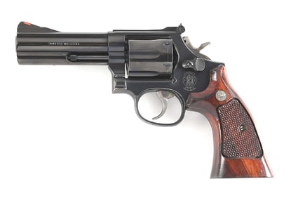 (M) SMITH & WESSON MODEL 586 .357 MAGNUM DOUBLE ACTION REVOLVER.