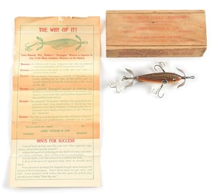 FANCY SIENNA YELLOW HEDDON MINNOW IN WOOD BOX