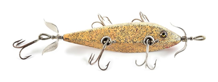 HEDDON 008 IN UNCATALOGUED SILVER FLITTER