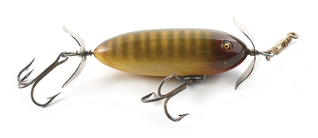 HEDDON MUSKY SURFUSSER IN NATURAL SCALE