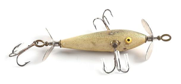 THREE HOOK PONTIAC RADIUM MINNOW