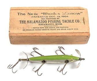 FIVE HOOK KALAMAZOO MINNOW IN WOODEN BOX
