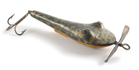 GREEN WITH GOLD SPOTS SPEER FROG