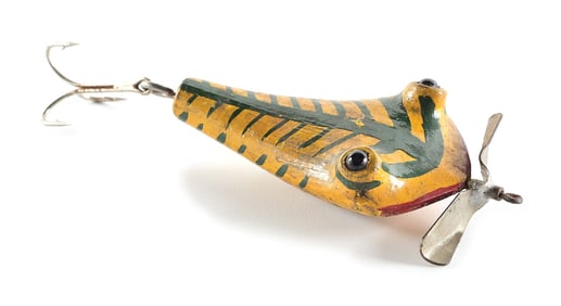 SPEER FROG IN YELLOW WITH GREEN RIBS