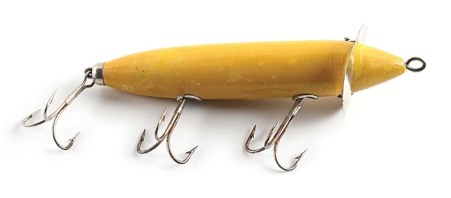 HEDDON 205 SURFACE DOWAGIAC IN ALL YELLOW