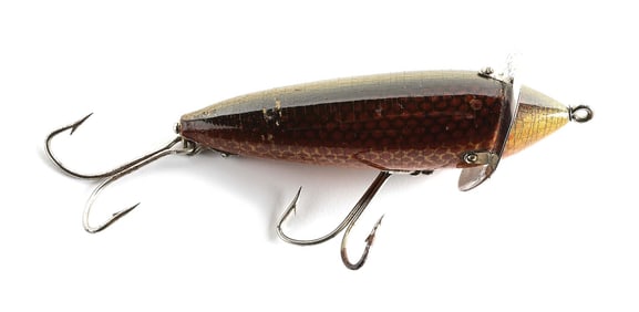 HEDDON DOWAGIAC SURFACE MINNOW IN RED SCALE
