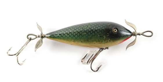 HEDDON 300 DOWAGIAC SURFACE IN UNCATALOGUED GREEN SCALE