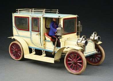 CARETTE LARGEST SIZE LIMOUSINE IN WHITE W/ BEVELED GLASS WINDOWS