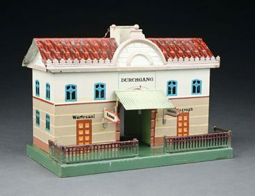 MARKLIN HAND-PAINTED RAILROAD STATION