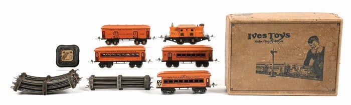 IVES TRAIN SET IN BOX