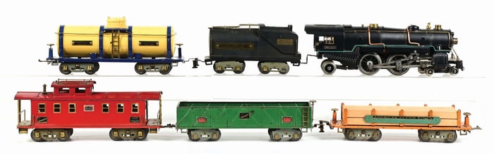 LOT OF 6: AMERICAN FLYER NO. 4692 STANDARD GAUGE LOCOMOTIVE & CARS