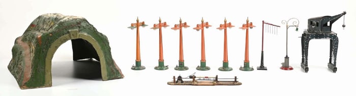 LOT OF 11: MOSTLY AMERICAN FLYER & SOME EUROPEAN ACCESSORIES