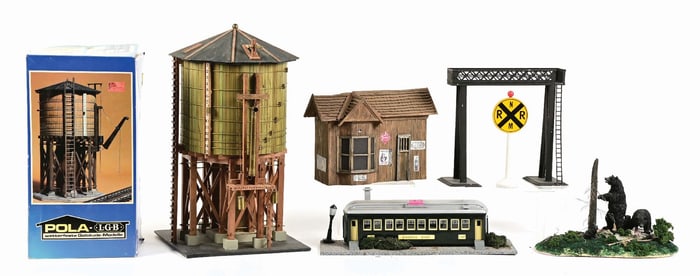 LARGE LOT OF 5: TRAIN WATER TOWER W/ BOX, AND OTHER TRAIN SET ACCESSORIES
