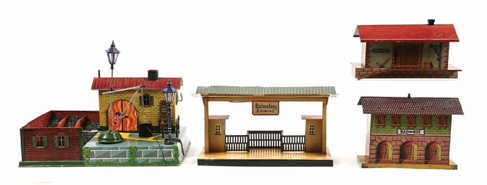 LOT OF 4: EUROPEAN-STYLE STATIONS & COAL LOADING DOCK