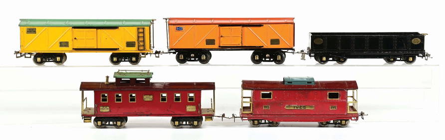 LOT OF 5: IVES AND AMERICAN FLYER TRANSITION CARS (1 of 2)