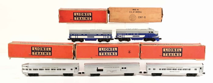 LIONEL TRAIN SET WITHOUT ORIGINAL BOX