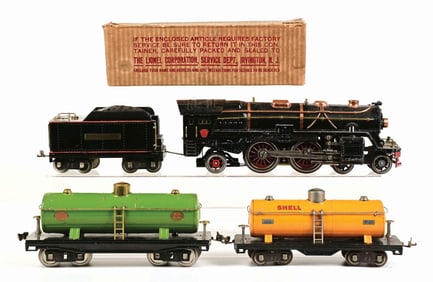 LOT OF 4: LIONEL NO. 392E STANDARD GAUGE LOCOMOTIVE & CARS