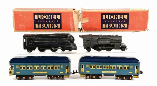 LOT OF 4: LIONEL LOCOMOTIVES & PASSENGER CARS