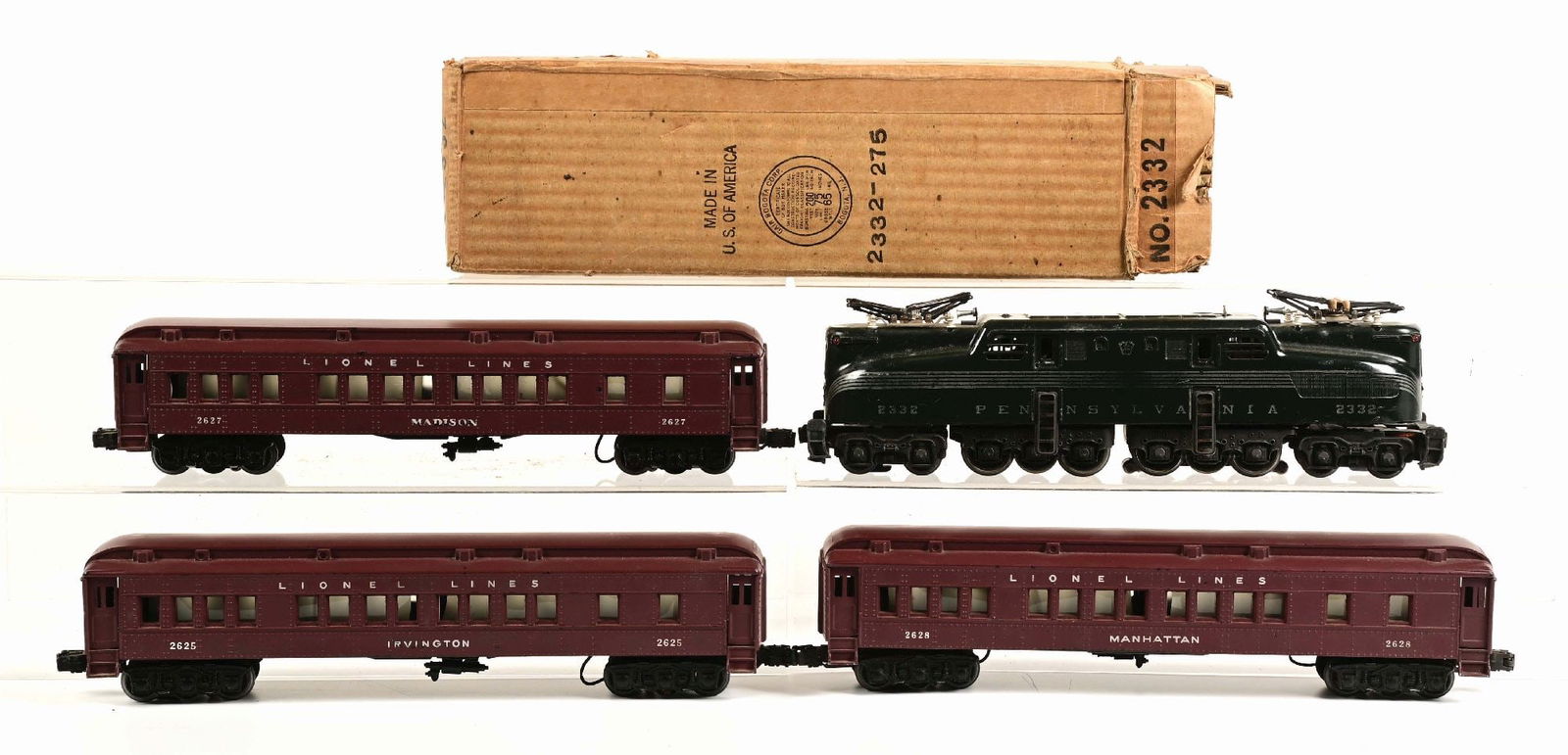 LOT OF 4: LIONEL NO. 2332 SET W/ MADISON CARS (1 of 2)